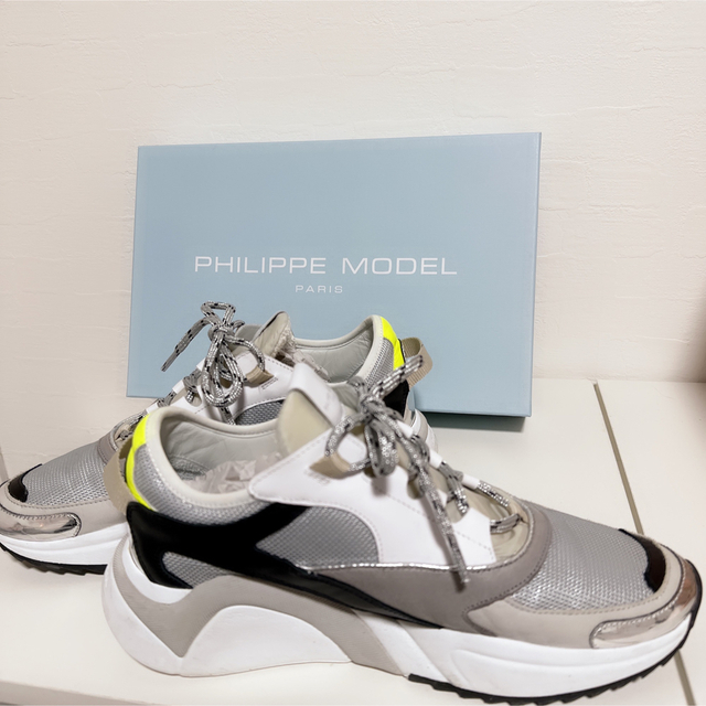 PHILIPPE MODEL(フィリップモデル)のPHILIPPE MODEL ローカットスニーカー メンズの靴/シューズ(スニーカー)の商品写真