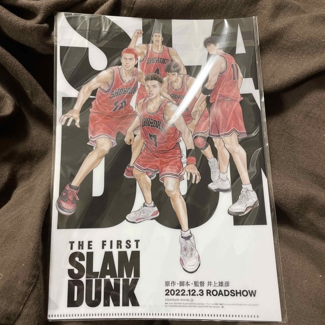 新品未開封　THE FIRST SLAM DUNK クリアファイル エンタメ/ホビーのおもちゃ/ぬいぐるみ(キャラクターグッズ)の商品写真