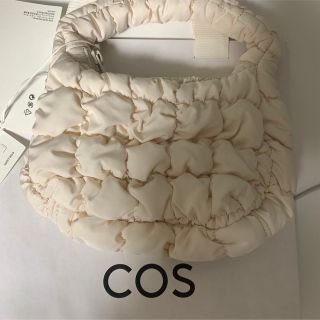 コス(COS)のCOS キルティングバッグ　マイクロサイズ(ショルダーバッグ)