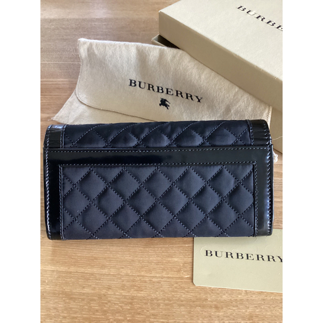 BURBERRY(バーバリー)のバーバリー 長財布　Burberry レディースのファッション小物(財布)の商品写真