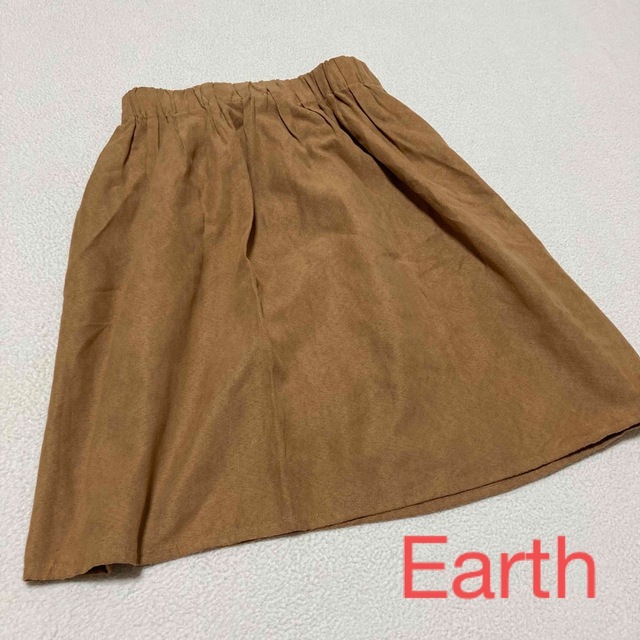 earth music & ecology(アースミュージックアンドエコロジー)のEarth スエードスカート レディースのスカート(ミニスカート)の商品写真