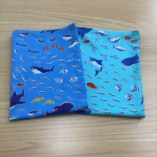 w60×40cm w55×35cm 2枚セット 青色水色 サメ 魚柄 海 男の子(外出用品)