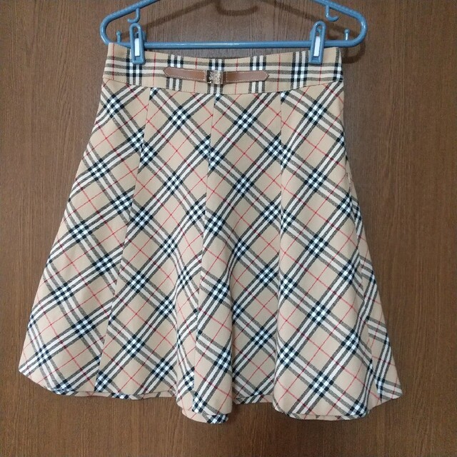 BURBERRY BLUE LABEL(バーバリーブルーレーベル)のフレアスカート レディースのスカート(ひざ丈スカート)の商品写真