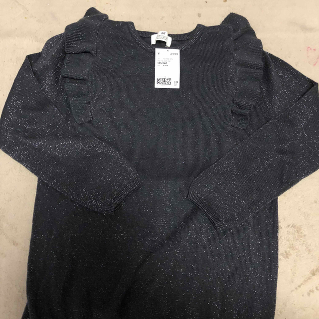 ZARA KIDS(ザラキッズ)のタグ付き　ニット　セットアップ  ラメ　女の子　girl 140 ZARA キッズ/ベビー/マタニティのキッズ服女の子用(90cm~)(ニット)の商品写真