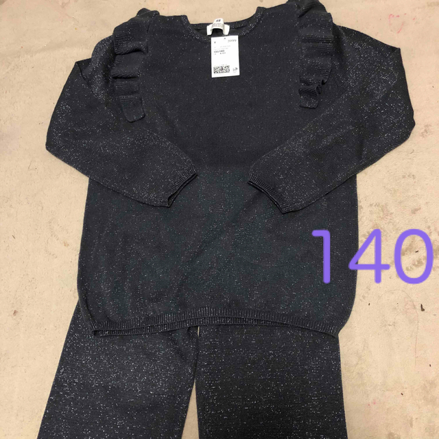 ZARA KIDS(ザラキッズ)のタグ付き　ニット　セットアップ  ラメ　女の子　girl 140 ZARA キッズ/ベビー/マタニティのキッズ服女の子用(90cm~)(ニット)の商品写真