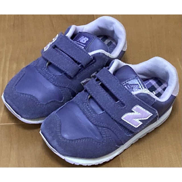 New Balance(ニューバランス)のニューバランス　スニーカー　キッズ　17.5㎝　パープル キッズ/ベビー/マタニティのキッズ靴/シューズ(15cm~)(スニーカー)の商品写真