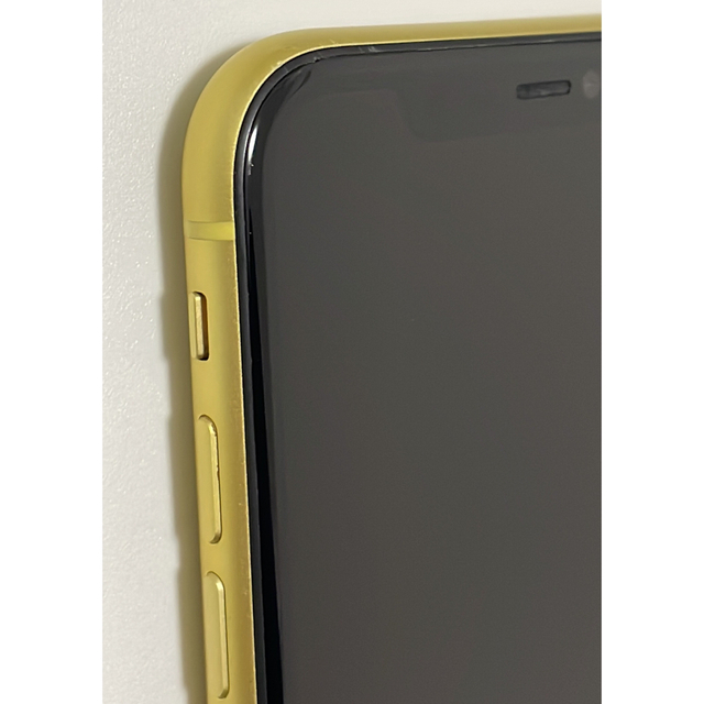 Apple(アップル)の週末限定【SIMフリー解除済みiPhone11 イエロー 64 GB】ジャンク品 スマホ/家電/カメラのスマートフォン/携帯電話(スマートフォン本体)の商品写真
