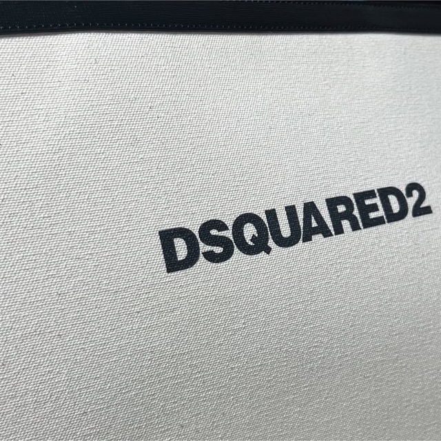 DSQUARED2(ディースクエアード)の【70%OFF!!!】DSQUARED2 トートバッグ(正規品) レディースのバッグ(トートバッグ)の商品写真