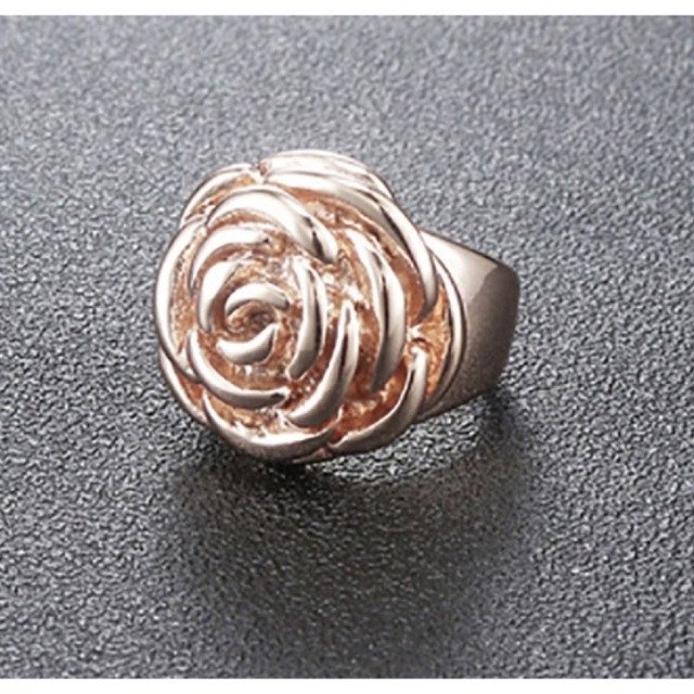 リング 薔薇 バラ ローズ 指輪 アクセサリー ヒップホップ ジュエリー レディースのアクセサリー(リング(指輪))の商品写真