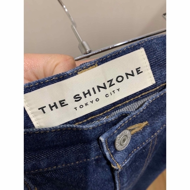 Shinzone(シンゾーン)のシンゾーン  キャロットデニム　34 レディースのパンツ(デニム/ジーンズ)の商品写真