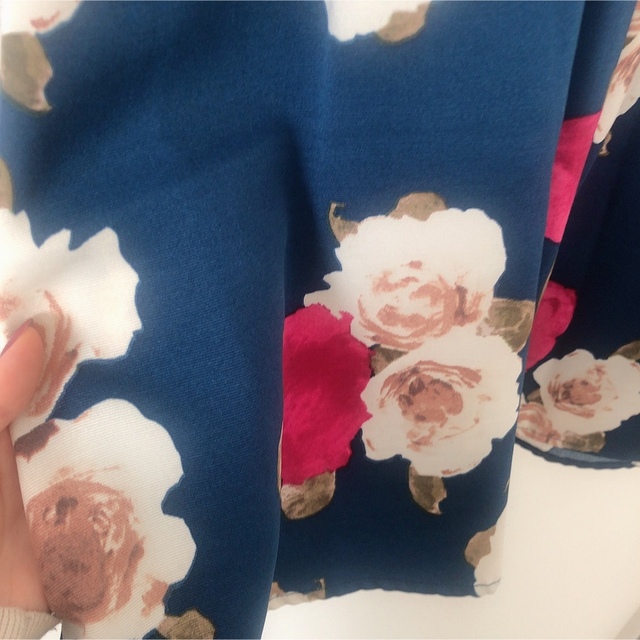 夢展望(ユメテンボウ)の新品＊夢展望＊ウエストタック花柄フレアスカート レディースのスカート(ひざ丈スカート)の商品写真