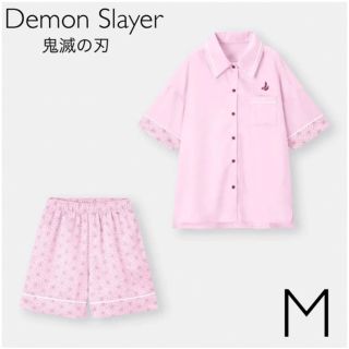 ジーユー(GU)のGU サテンパジャマ(半袖&ショートパンツ)Demon Slayer M(パジャマ)