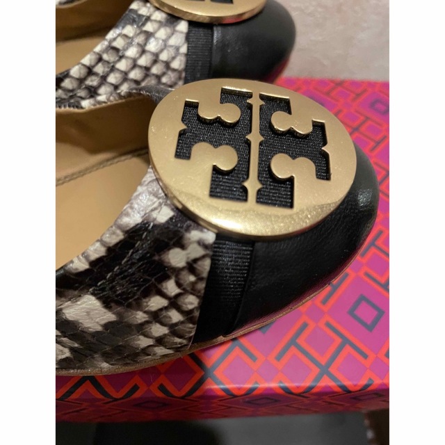 Tory Burch(トリーバーチ)のトリーバーチ　バレーシューズ　新品未使用売り切れました レディースの靴/シューズ(バレエシューズ)の商品写真