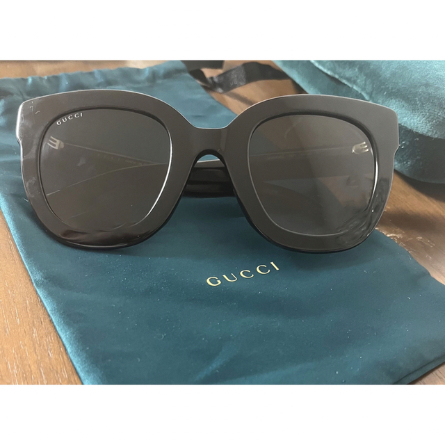 今だけの限定プライス GUCCIサングラスGG0208S ゴールド キャットアイ
