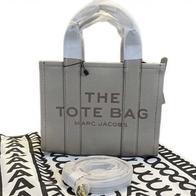 MARC JACOBS - 【完全未使用品】MARC JACOBS トートバッグ セメントの