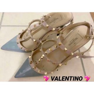 ヴァレンティノ(VALENTINO)のGW値下げ❣️VELENTINO♡大人気スタッズハイヒール ピンヒール パンプス(ハイヒール/パンプス)