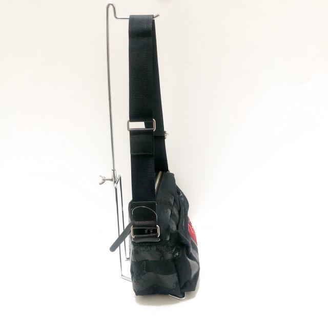 ヴィヴィアンウエストウッド - 黒 DURABLE - ショルダーバッグ