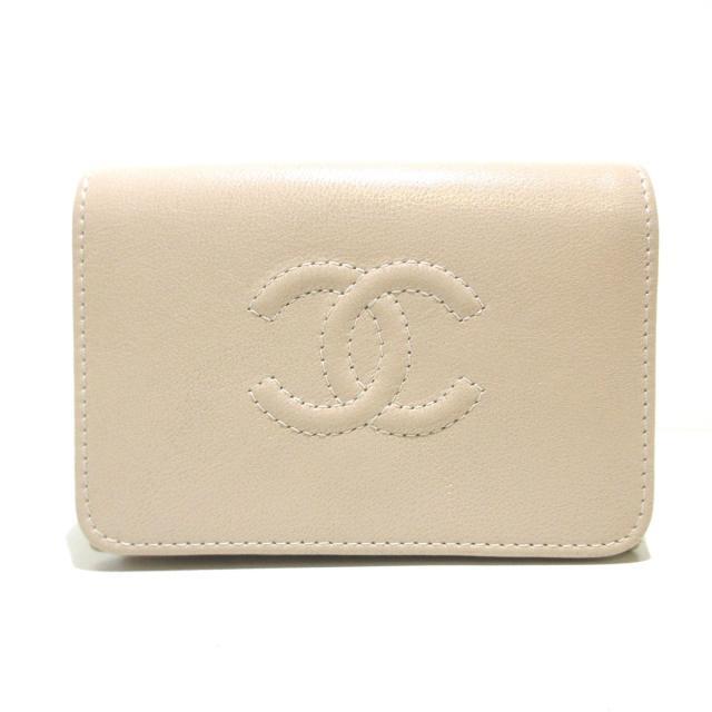 CHANEL 三つ折財布 ベージュ