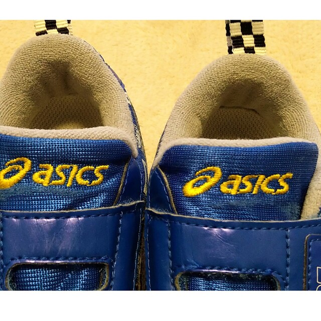 asics(アシックス)のアシックス 16cm SUKU2(スクスク) アイダホ BABY / Cars キッズ/ベビー/マタニティのキッズ靴/シューズ(15cm~)(スニーカー)の商品写真