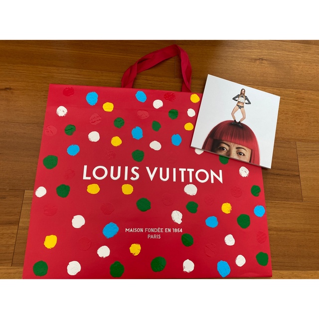 LOUIS VUITTON(ルイヴィトン)のLOUISVUITTON×草間彌生 コラボ紙袋カタログ レディースのバッグ(ショップ袋)の商品写真