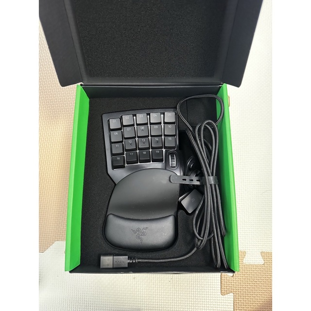 Razer(レイザー)のmasakinさま専用【極美品】RAZER TARTARUS V2 スマホ/家電/カメラのPC/タブレット(PC周辺機器)の商品写真