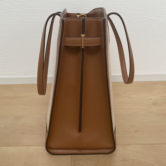 Tory Burch - トリーバーチ ウォーカー キャンバス サッチェル Tory Burch - トリーバーチ ウォーカー キャンバス サッチェル