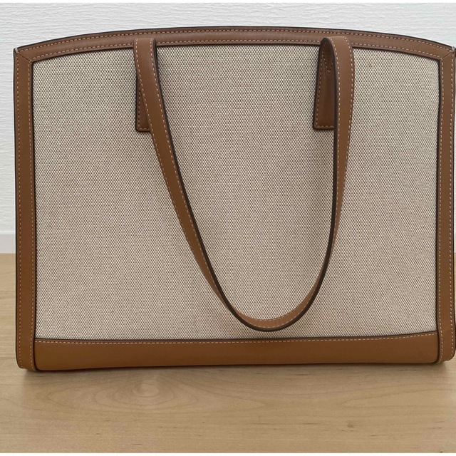 Tory Burch - トリーバーチ ウォーカー キャンバス サッチェル Tory Burch - トリーバーチ ウォーカー キャンバス サッチェル