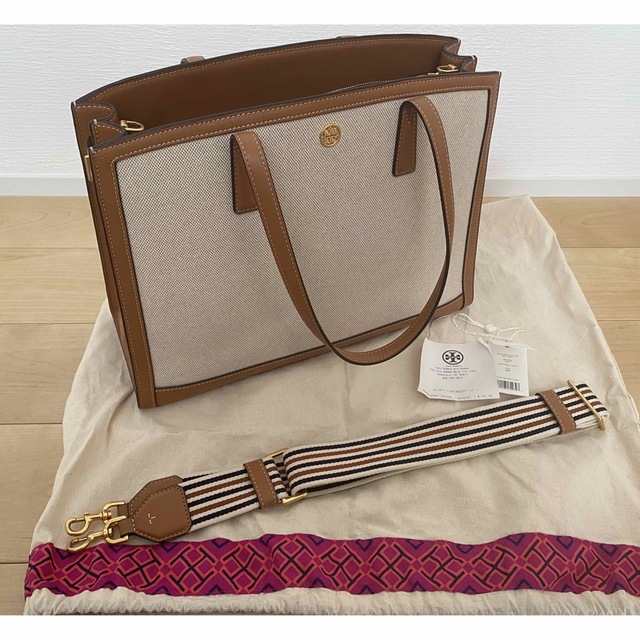 Tory Burch - トリーバーチ ウォーカー キャンバス サッチェル Tory Burch - トリーバーチ ウォーカー キャンバス サッチェル