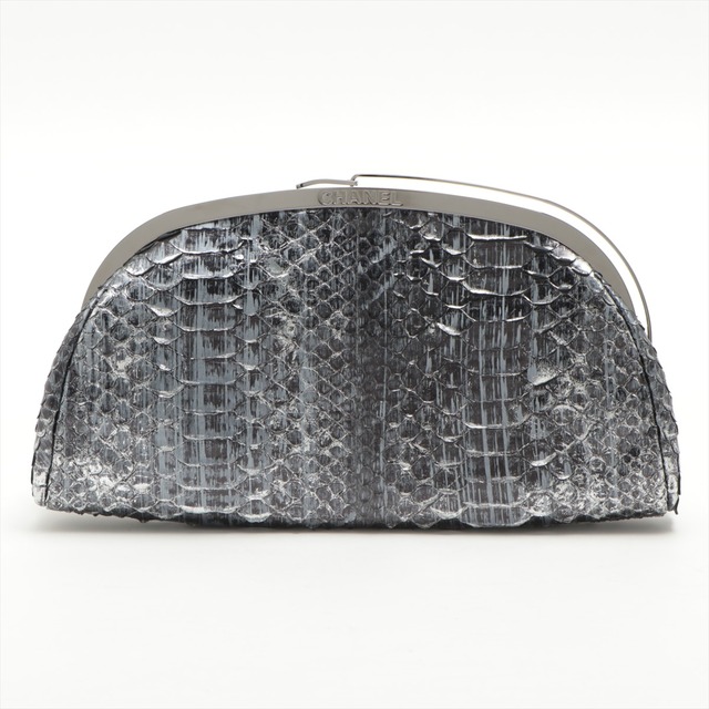 CHANEL - シャネル  パイソン  グレー レディース クラッチバッグ