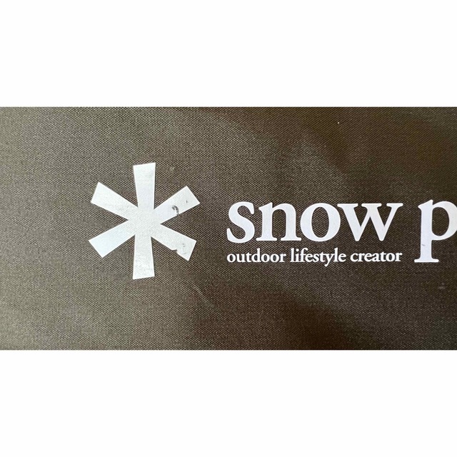 Snow Peak(スノーピーク)の【美品】スノーピーク　ローチェア30 ×2脚 カーキ スポーツ/アウトドアのアウトドア(テーブル/チェア)の商品写真