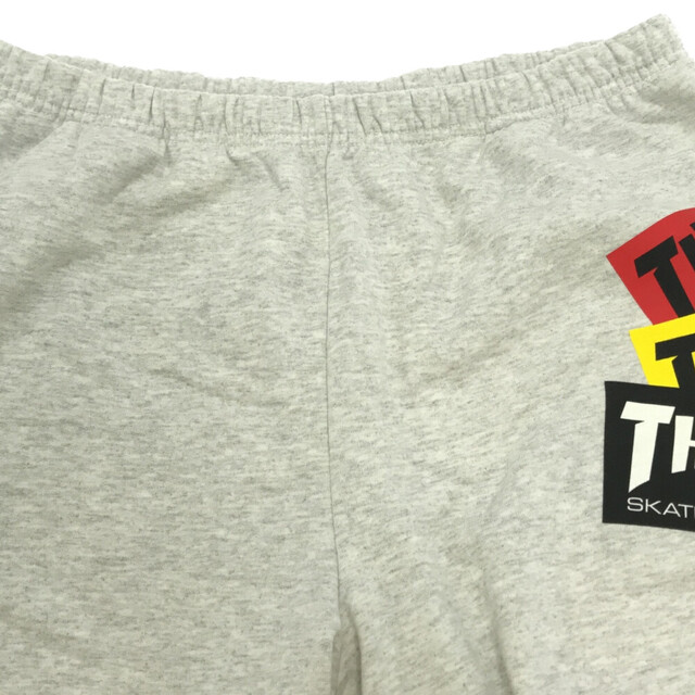 Supreme(シュプリーム)のSUPREME シュプリーム 21AW ×Thrasher Multi Logo Sweats スラッシャー マルチロゴ ハーフ スウェットパンツ ショーツ ホワイト メンズのパンツ(その他)の商品写真