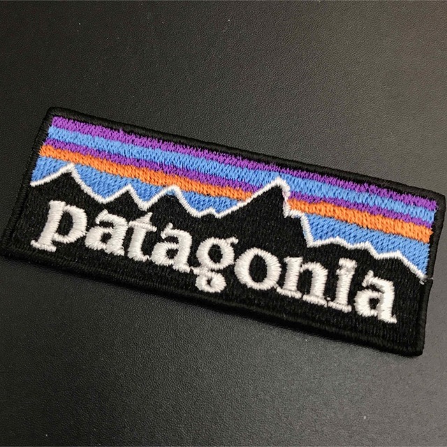 patagonia(パタゴニア)のパタゴニア 70×28mm  フィッツロイロゴ アイロンワッペン -22 レディースの帽子(その他)の商品写真