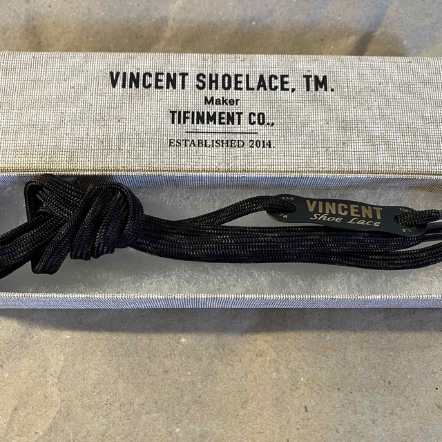 新品 Vincent shoelace スタイリスト私物 エンタメ/ホビーのアート用品(その他)の商品写真