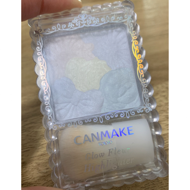 CANMAKE(キャンメイク)のキャンメイク(CANMAKE) グロウフルールハイライター 03(6.3g) コスメ/美容のベースメイク/化粧品(フェイスパウダー)の商品写真