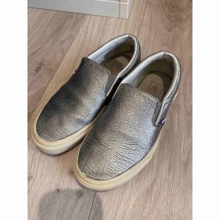 ヴァンズ(VANS)のVANS スリッポンスニーカー　シルバー　箱無し(スニーカー)