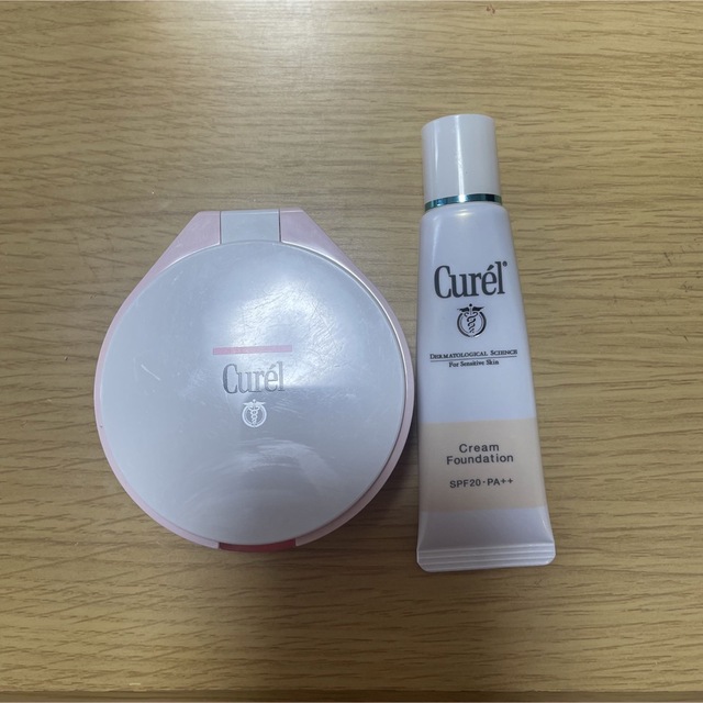 Curel(キュレル)のCurel ファンデ　パウダー　クリーム コスメ/美容のベースメイク/化粧品(フェイスパウダー)の商品写真