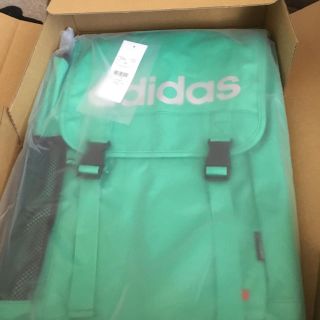 アディダス(adidas)のももクロポシュレ リュック 緑(アイドルグッズ)