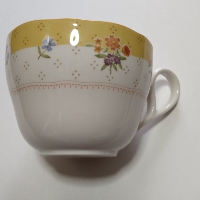 Noritake(ノリタケ)のノリタケ  コーヒーカップ  2個セット インテリア/住まい/日用品のキッチン/食器(食器)の商品写真