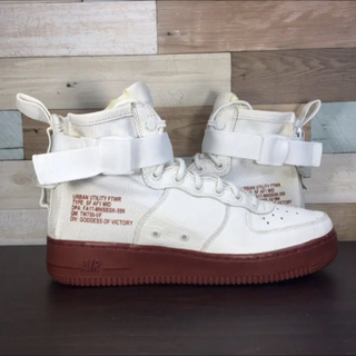 NIKE - NIKE SPECIAL FIELD AIR FORCE 1 MID 25cmの通販 by USED ...