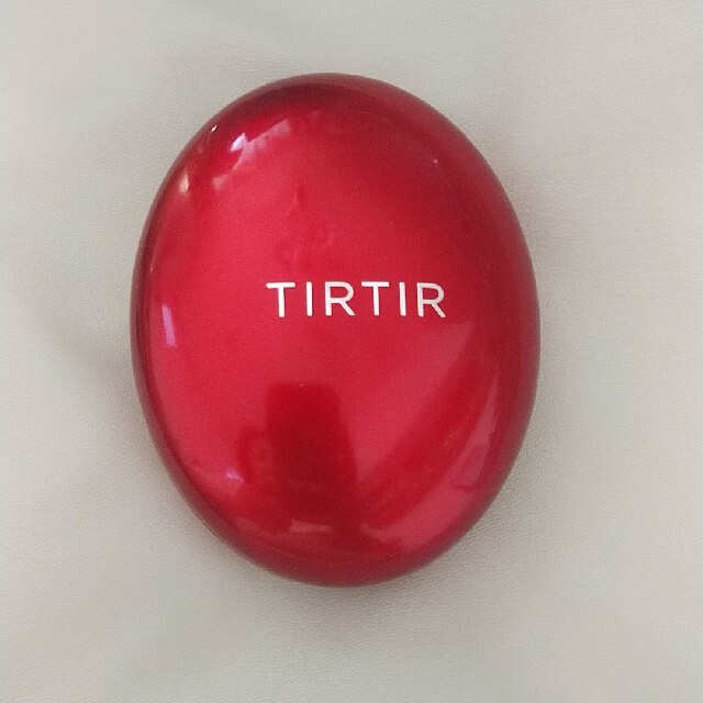 TIRTIR ティルティル クッションファンデ 赤 23N コスメ/美容のベースメイク/化粧品(ファンデーション)の商品写真