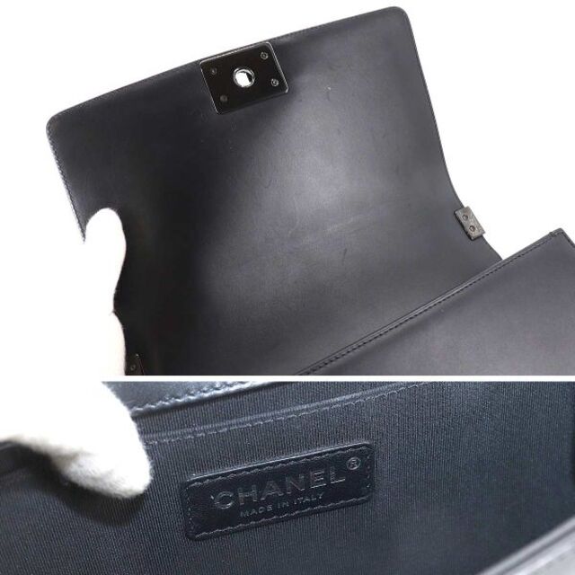 新品同様 シャネル CHANEL ボーイシャネル シェブロン Vステッチ チェーン ショルダー バッグ レザー ブラック 虹色 A67086 VLP 90181996
