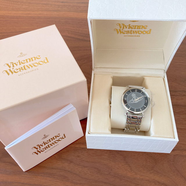 Viviene Westwood 時計（ユーカリレモンアロマオイル付き‼︎）