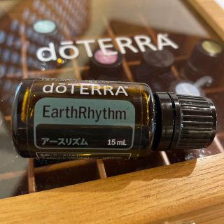 ドテラ(doTERRA)の新品未使用 ドテラ アースリズム(エッセンシャルオイル（精油）)