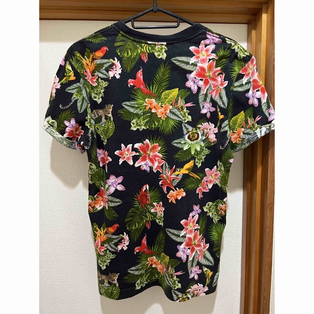 H&M 花柄シャツ メンズのトップス(Tシャツ/カットソー(半袖/袖なし))の商品写真