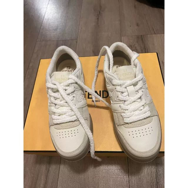 FENDI - FENDI スニーカー  36