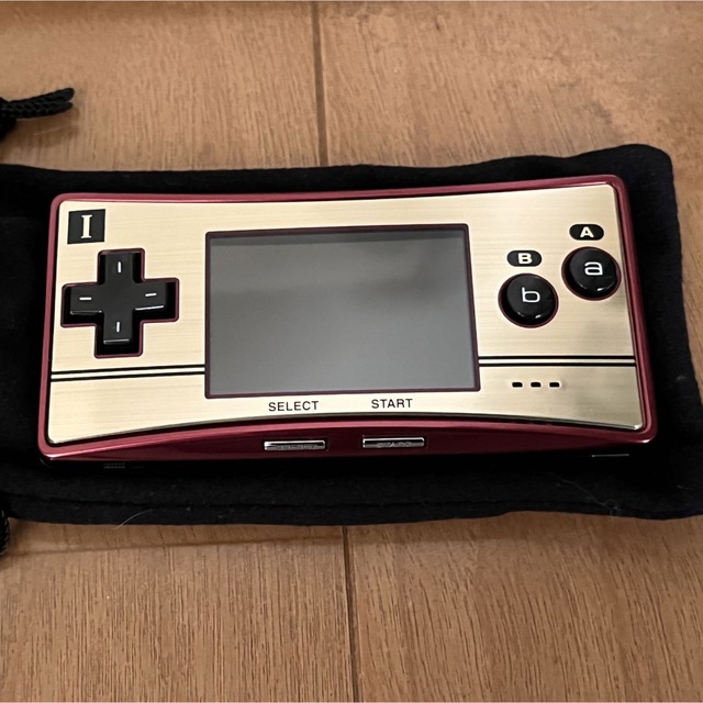 新品同様 ゲームボーイミクロ ファミコン GAME BOY micro Nintendo