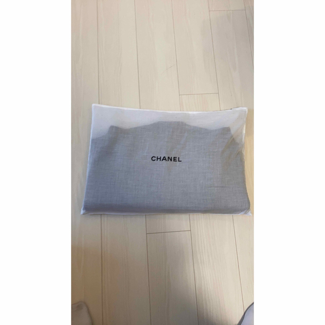 CHANEL(シャネル)のCHANEL カーディガン　ジャケット　38サイズ レディースのジャケット/アウター(ノーカラージャケット)の商品写真