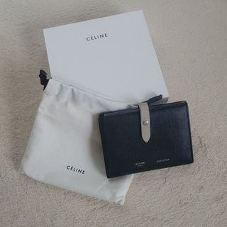 セリーヌ(celine)のCELINE　セリーヌ　ミディアム ストラップウォレット(財布)