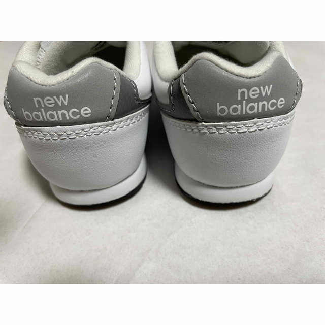 New Balance(ニューバランス)のニューバランス　スニーカー　ホワイト　12cm  洗濯済み キッズ/ベビー/マタニティのベビー靴/シューズ(~14cm)(スニーカー)の商品写真