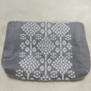 刺繍ポーチ(ポーチ)